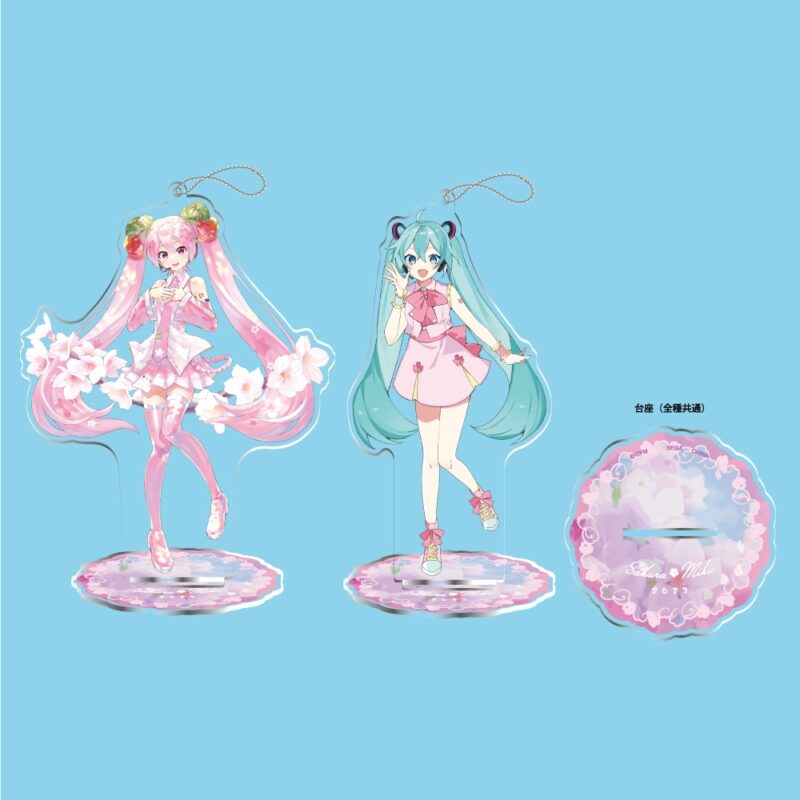 【2023年2月24日登場】初音ミクシリーズ　スタンド付ビッグクリアキーチェーン桜ミク2023