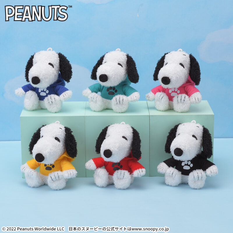 【2022年10月28日登場】SNOOPY™　カラフルパーカーぬいぐるみ